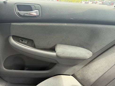 Used 2006 Honda Accord SE image 32