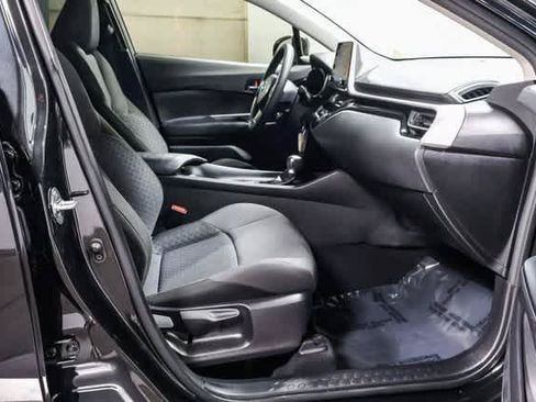 Certified 2021 Toyota C-HR LE FWD image 16