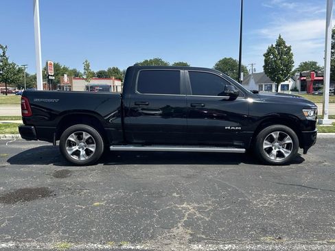 Used 2023 RAM 1500 Laramie AWD/4WD image 2