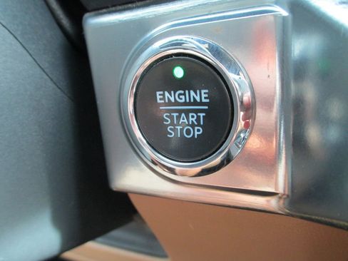 Used 2021 Ford F150 Lariat w/ Equipment Group 502A High image 29