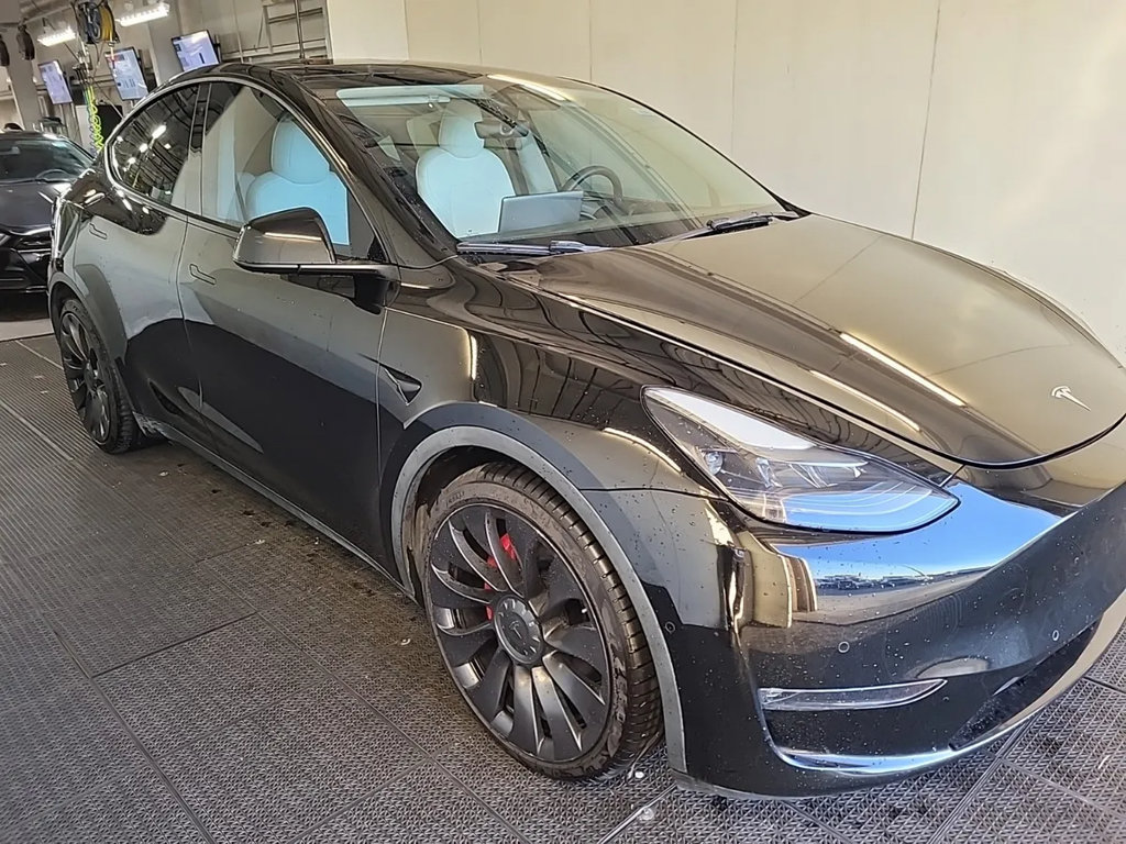 Used 2022 Tesla Model Y Performance AWD/4WD image 1