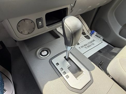 Used 2021 Nissan Frontier S RWD image 5