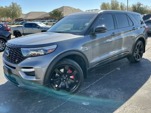 Used 2022 Ford Explorer ST w/ Equipment Group 401A image 3