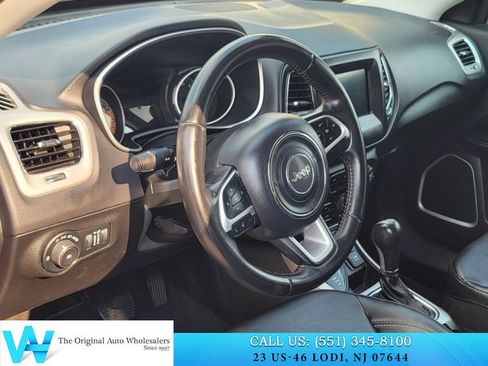 Used 2019 Jeep Compass Latitude w/ Popular Equipment Group AWD/4WD image 13