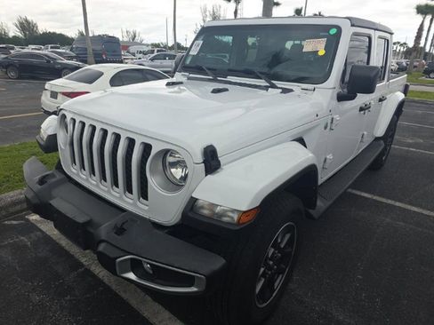 Used 2023 Jeep Gladiator Overland AWD/4WD image 2