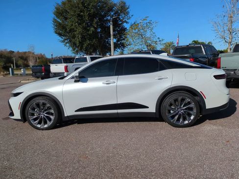 Used 2024 Toyota Crown Limited image 3