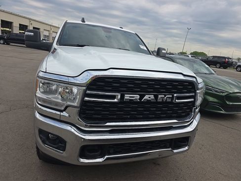 Used 2024 RAM 2500 Big Horn w/ Off Road Package AWD/4WD image 2