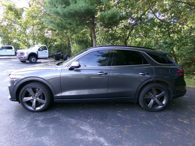 Used 2023 Genesis GV70 3.5T Sport w/ Sport Prestige Package AWD/4WD image 6