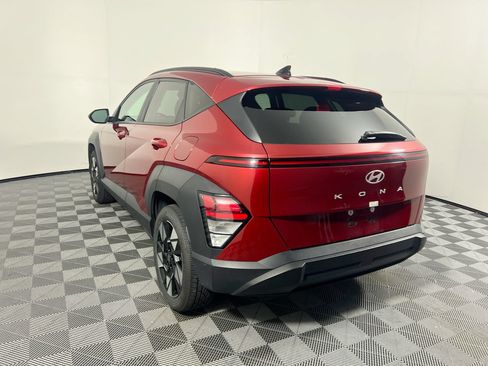 Used 2024 Hyundai Kona SEL FWD image 5