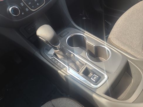 Used 2024 Chevrolet Equinox LT AWD/4WD image 20