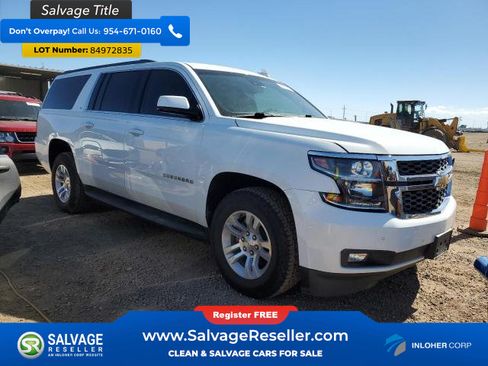 Used 2017 Chevrolet Suburban LT w/ Luxury Package AWD/4WD image 5