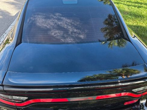 Used 2016 Dodge Charger R/T image 9