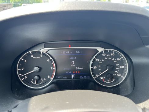 Used 2025 Nissan Altima 2.5 SV FWD image 9
