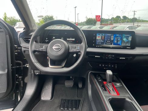 Used 2026 Nissan Kicks SR FWD image 23