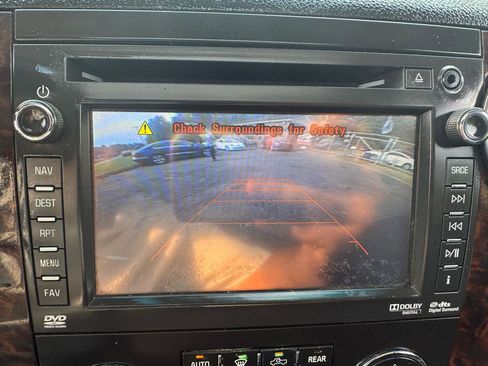 Used 2012 GMC Yukon Denali image 16