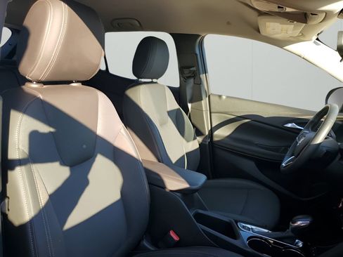 Used 2023 Buick Encore GX Preferred w/ Cold Weather Comfort Package image 15