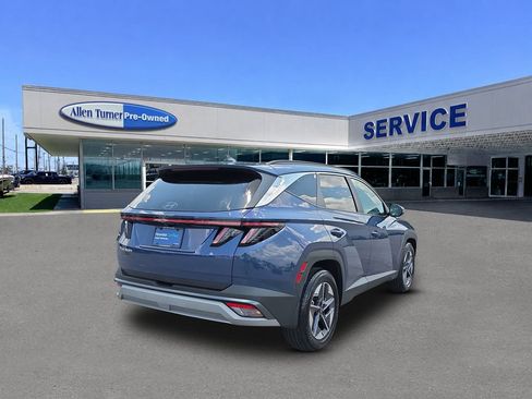 Used 2025 Hyundai Tucson SEL FWD image 8