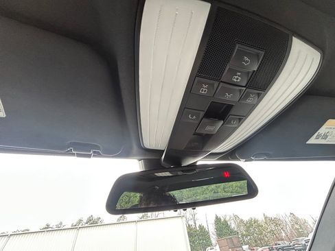 Used 2011 Mercedes-Benz E 350 Sedan image 27