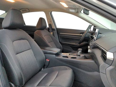 Used 2022 Nissan Altima 2.5 SV AWD/4WD image 28
