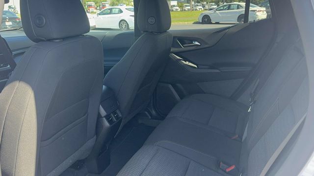 Used 2025 Chevrolet Equinox LT AWD/4WD image 13
