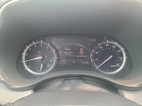 Used 2021 Toyota Highlander XLE AWD/4WD image 14