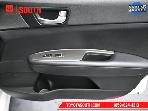 Used 2020 Kia Optima LX image 30