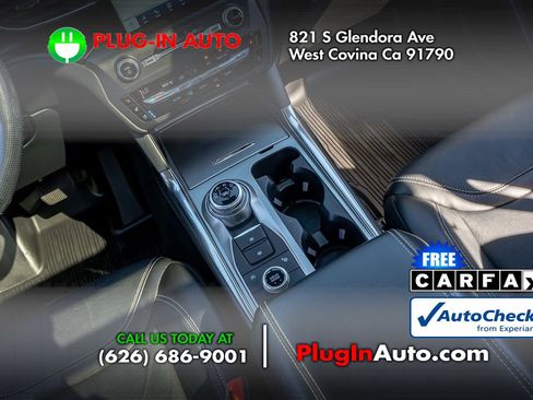 Used 2020 Ford Explorer ST w/ ST Street Pack image 19