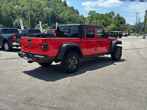Used 2024 Jeep Gladiator Mojave AWD/4WD image 5