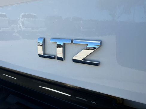 Used 2017 Chevrolet Silverado 1500 LTZ w/ Texas Edition AWD/4WD image 12