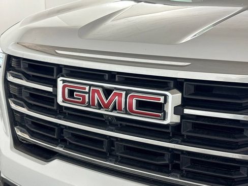 Certified 2025 GMC Acadia Elevation AWD/4WD image 41