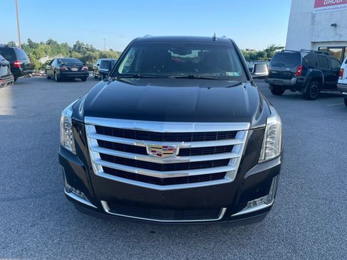 Used 2016 Cadillac Escalade Premium AWD/4WD image 11