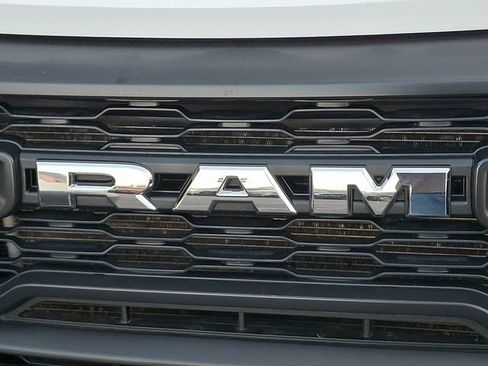 Used 2025 RAM ProMaster 2500 w/ Convenience Group FWD image 5