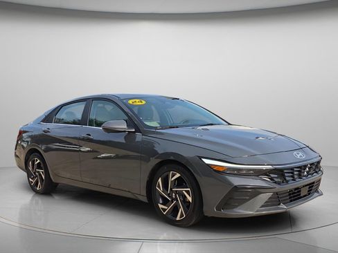 Used 2024 Hyundai Elantra Limited FWD image 9