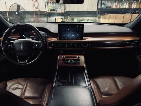 Used 2024 Lincoln Aviator Reserve w/ Elements Package Plus image 28