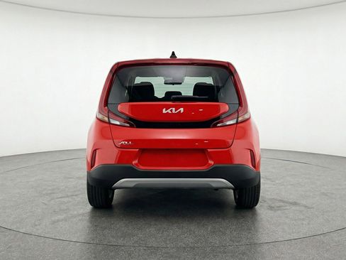 Used 2025 Kia Soul LX w/ LX Technology Package image 7