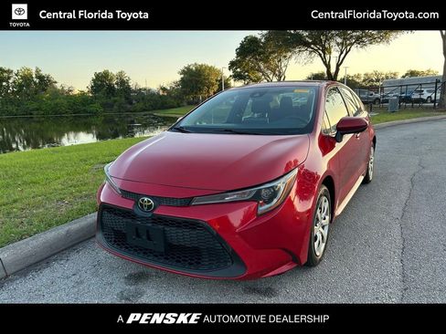 Used 2021 Toyota Corolla LE FWD image 1