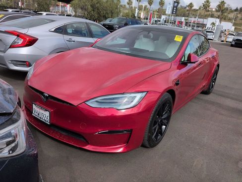 Used 2022 Tesla Model S Base image 2
