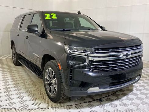 Used 2022 Chevrolet Suburban LT w/ Luxury Package image 1