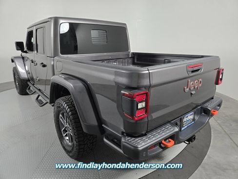 Used 2025 Jeep Gladiator Mojave AWD/4WD image 4