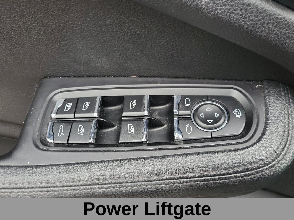 Used 2017 Porsche Macan S AWD/4WD image 12