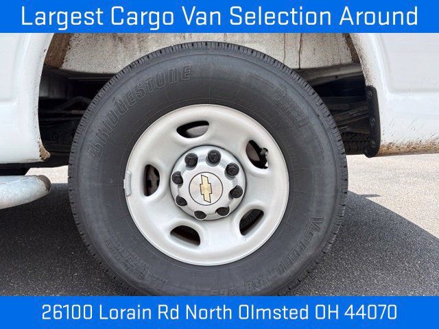 Used 2025 Chevrolet Express 2500 w/ Driver Convenience Package RWD image 18