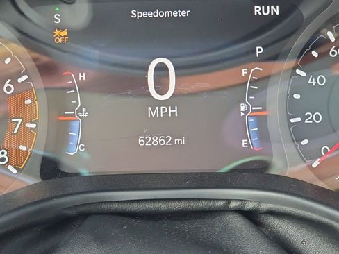 Used 2024 Jeep Compass Latitude AWD/4WD image 32