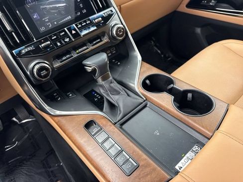 Used 2023 Lexus LX 600 4WD w/ Accessory Package (Z1) image 21