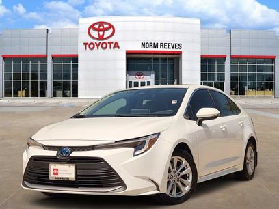 Used 2025 Toyota Corolla XLE