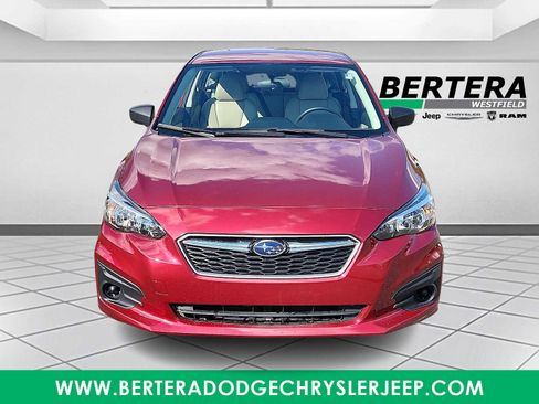 Used 2019 Subaru Impreza 2.0i image 2