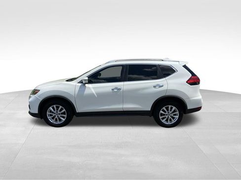 Used 2017 Nissan Rogue SV FWD image 4
