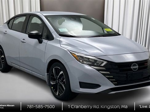 New 2025 Nissan Versa SR w/ Trunk Package image 3