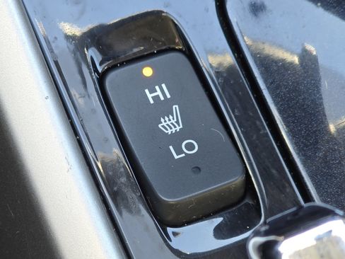 Used 2017 Honda Accord Touring image 9