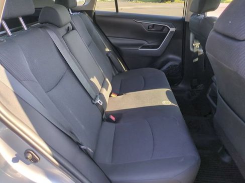 Used 2020 Toyota RAV4 LE w/ All Weather Liner Package AWD/4WD image 29