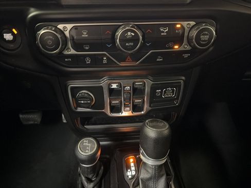 Used 2021 Jeep Wrangler Unlimited Sport AWD/4WD image 20